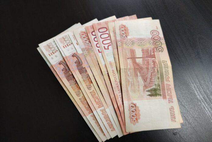 МВД предложило ограничить снятия наличных через кассы и переводы