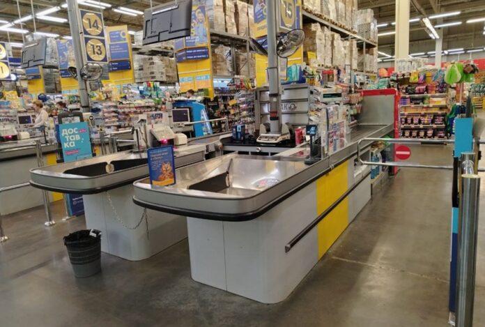 Сибиряки все больше «затягивают пояса» и погружаются в режим экономии