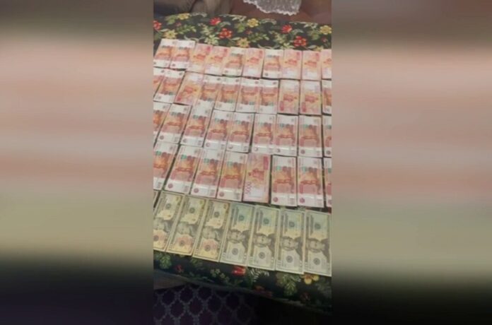 В Новосибирске задержаны теневые банкиры