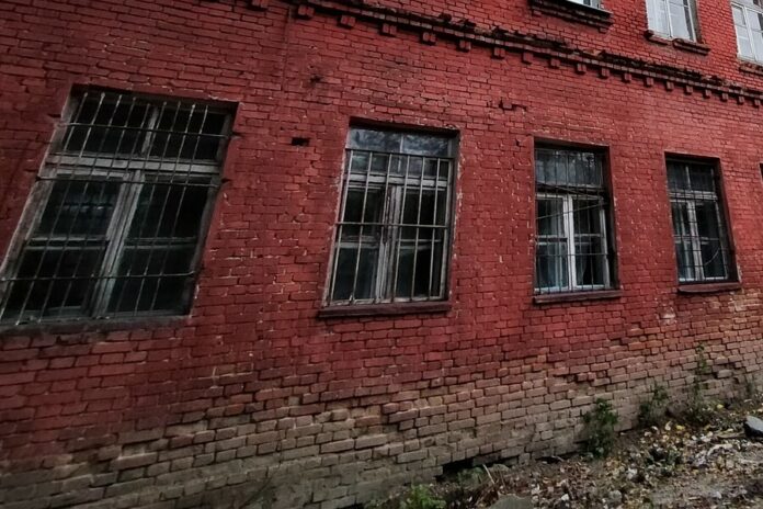 В Новосибирске выставят на торги один корпус исторических Красных казарм В Новосибирске выставят на торги один корпус исторических Красных казарм