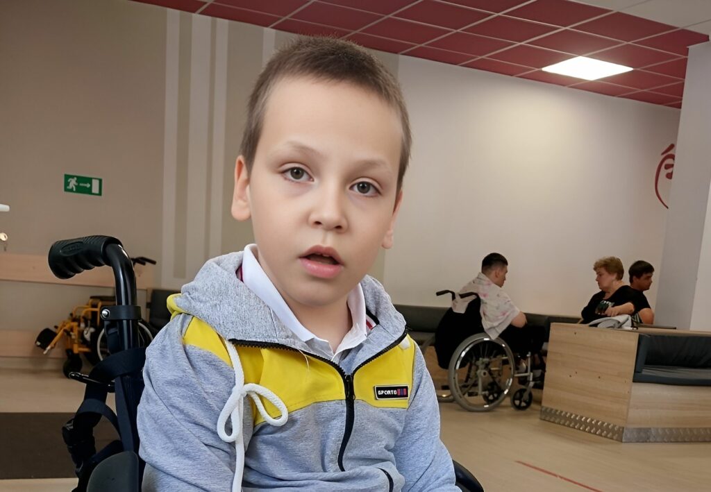 Русфонд собирает средства на лечение для ребенка с диагнозом ДЦП