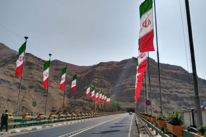 Иран и США: от тайного переворота к открытому противостоянию Иран и США: от тайного переворота к открытому противостоянию