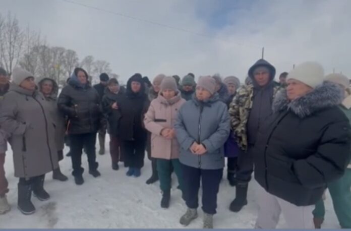 Новосибирцы отказываются запускать в села специалистов, усыпляющих скот