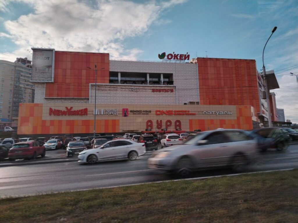 В Новосибирске отложили застройку двух знаковых площадок в центре города