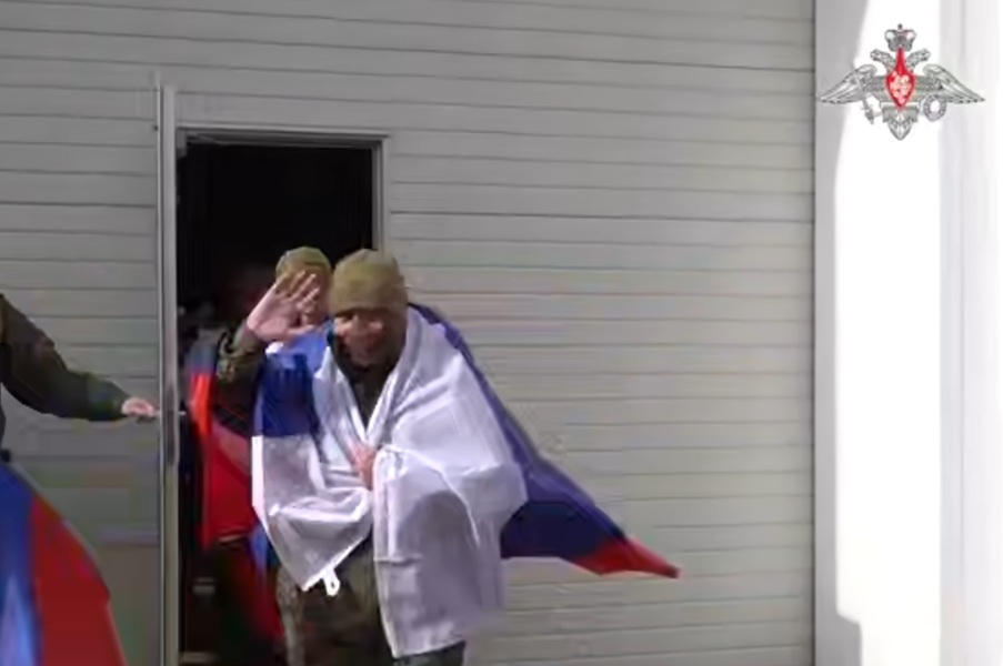 Еще двое новосибирцев вернулись домой из плена