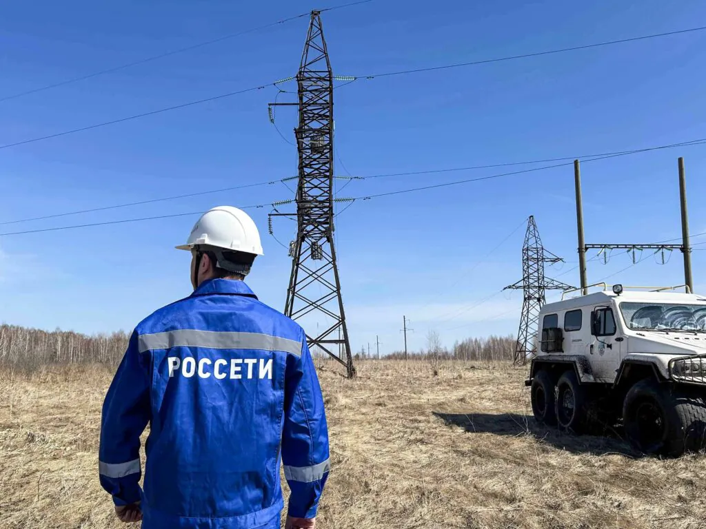 Новосибирские энергетики усилили контроль за энергообъектами в пожароопасный сезон