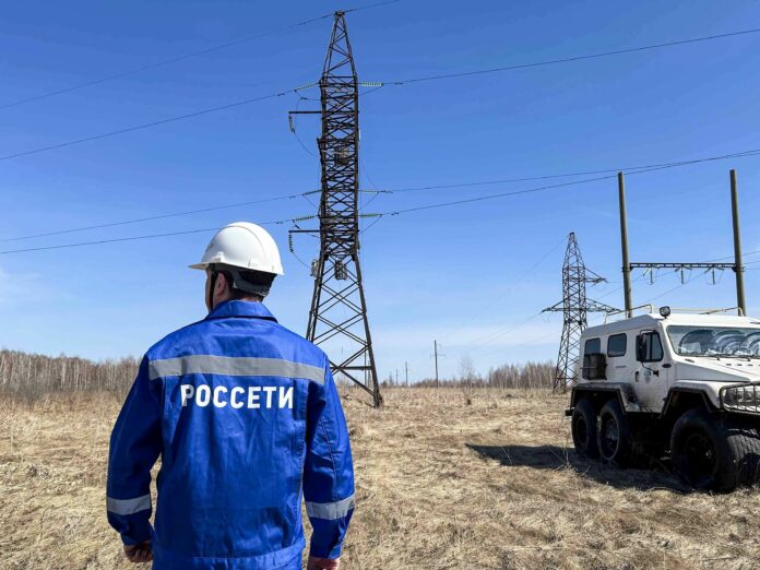 Новосибирские энергетики усилили контроль за энергообъектами в пожароопасный сезон