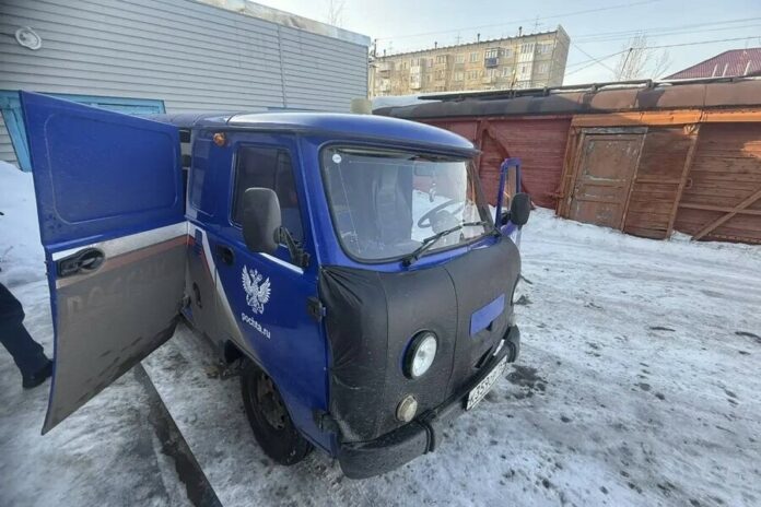 Водитель почты под Новосибирском украл 52 тыс. рублей пенсионных выплат