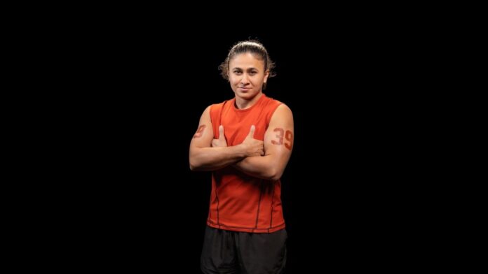 Сибирячка Земфира Алиева поделилась опытом выживания на шоу «Титаны. Битва сезонов»