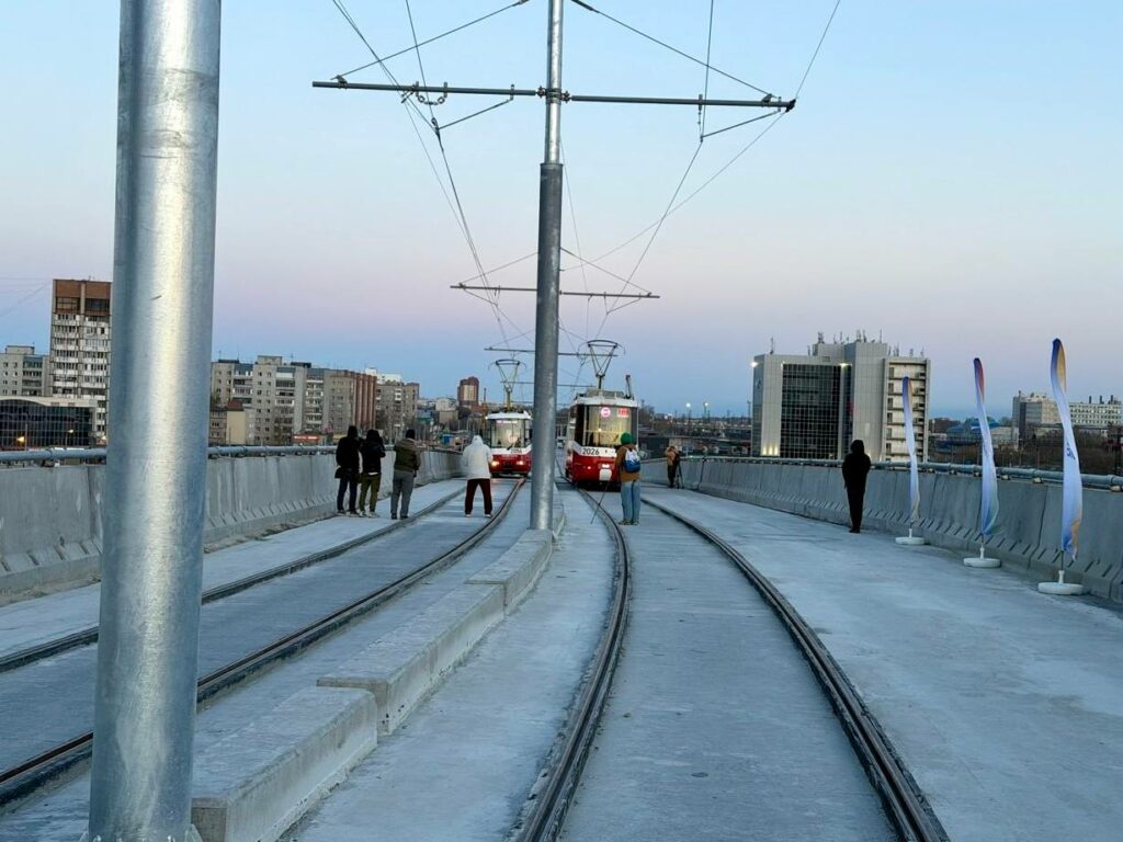 Самую большую в России трамвайную эстакаду открыли в Новосибирске