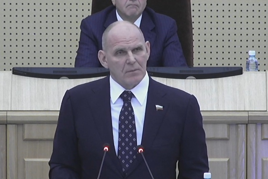 На апрельской сессии Заксобрания сенатор Карелин отметил непокорный Бердск