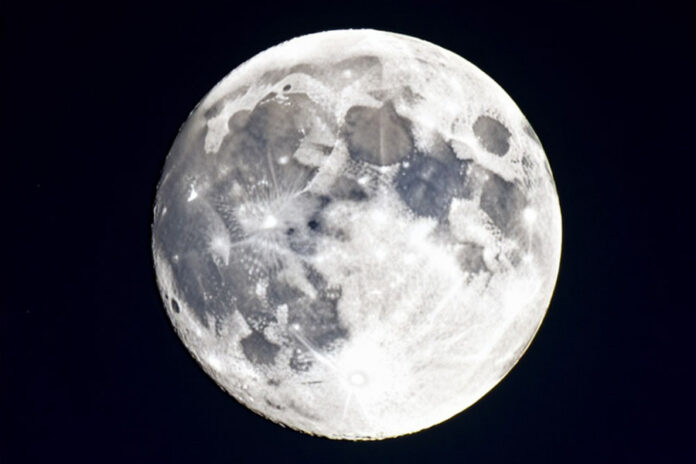 Новосибирцам рассказали об опасности лунной гонки Луна