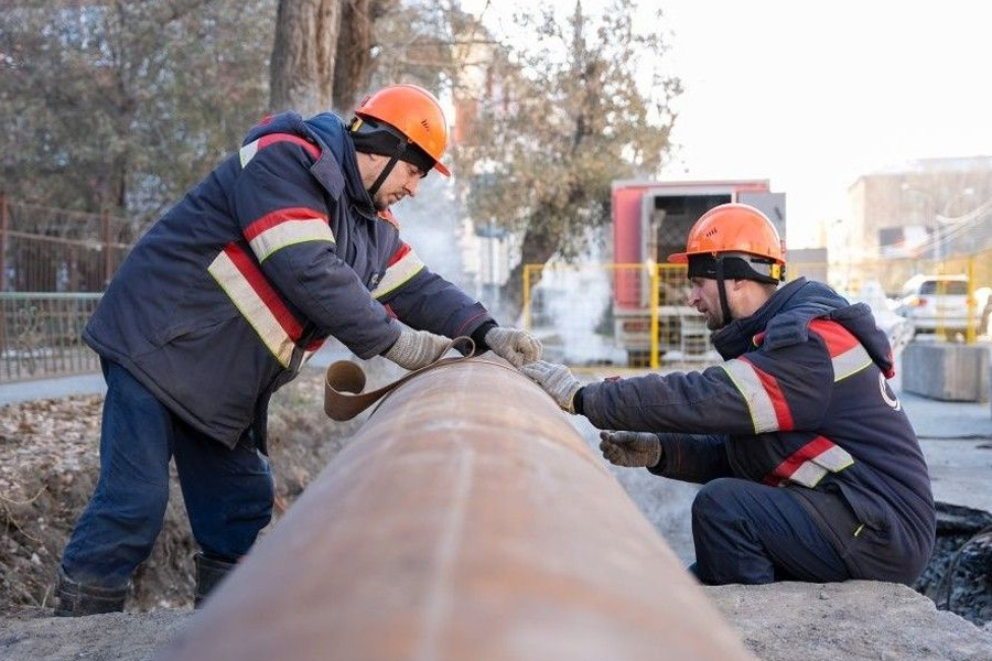Компания СГК заменила 6,2 км труб без отключения отопления у горожан