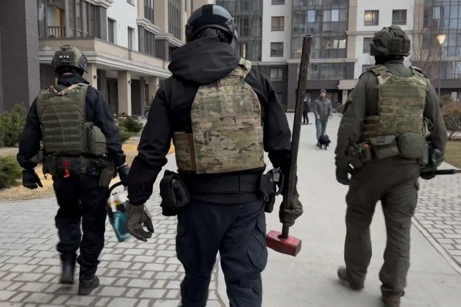 В Новосибирске задержали лжеюристов, обманувших семьи бойцов СВО