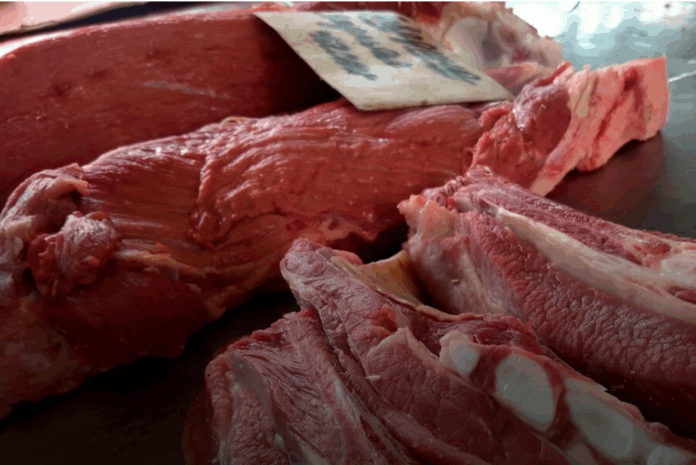Ветслужбы не контролируют 85% поставок мяса в Новосибирске