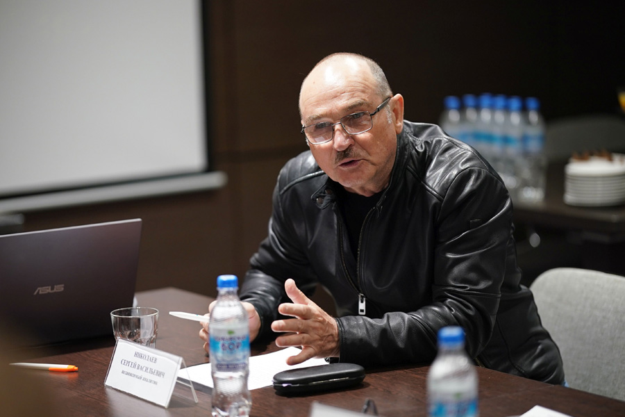 Сергей Николаев
