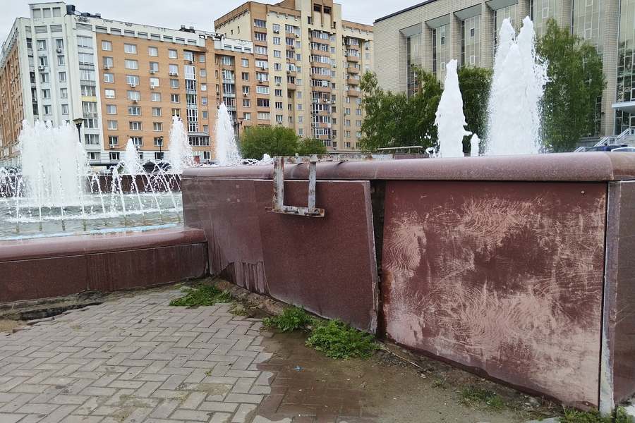 В Новосибирск доставят гранит для ремонта самого большого фонтана