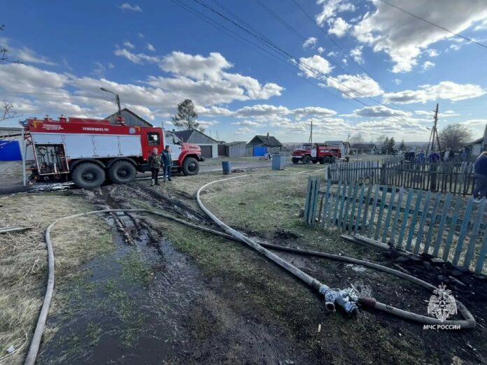 14 домов сгорели в селе Красноярского края из-за халатности