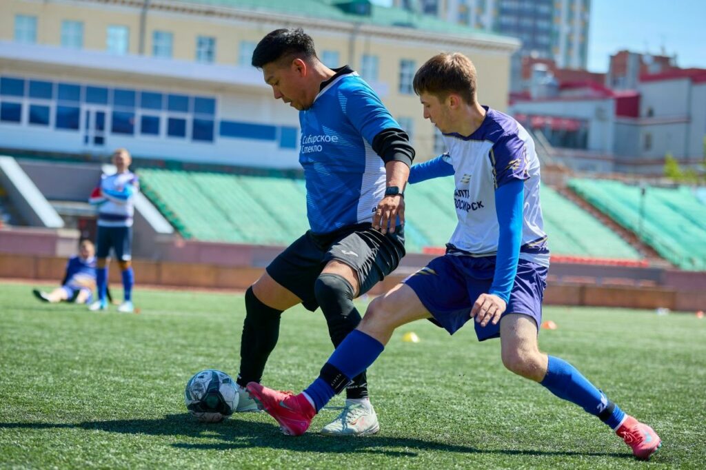 В Новосибирске устойчивый бизнес развивает корпоративный футбол