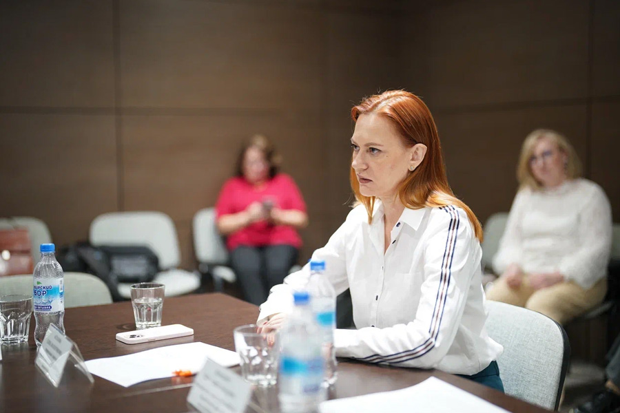 Елена Астахова