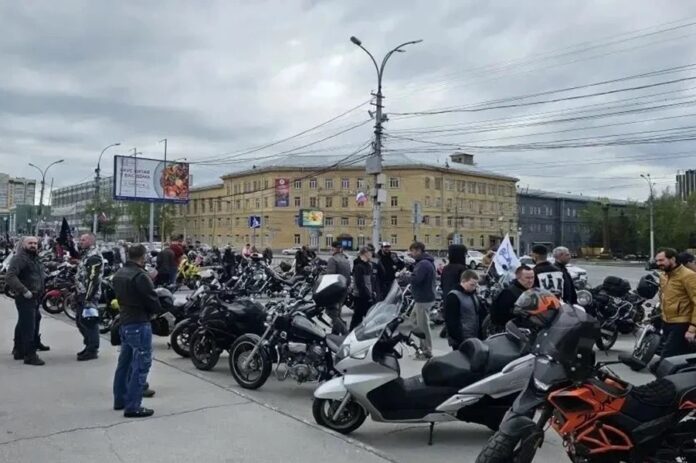 Под рев моторов: в Новосибирске открылся мотосезон