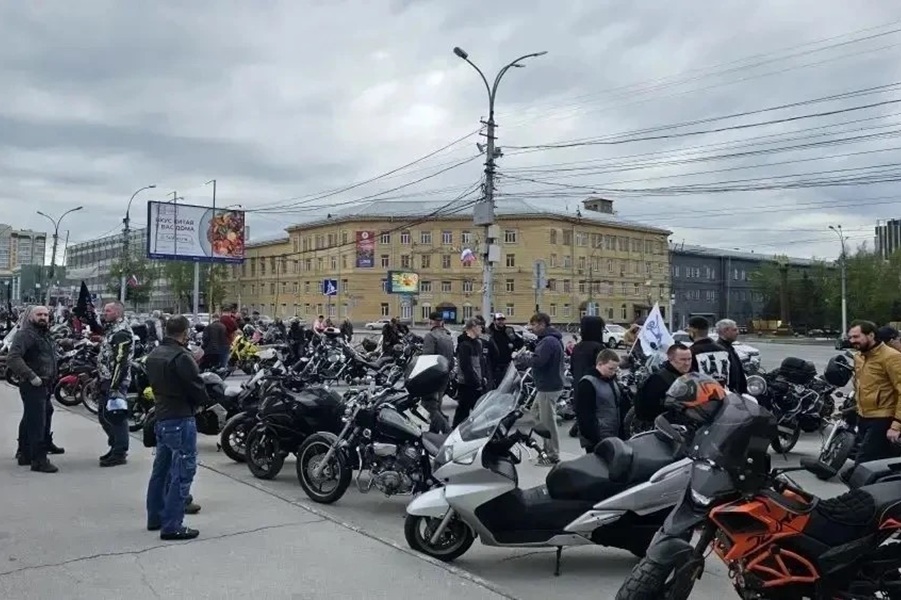Под рев моторов: в Новосибирске открылся мотосезон