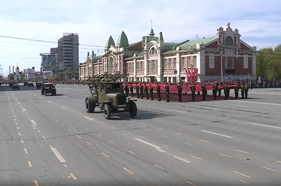 Участником парада стала ретротехника