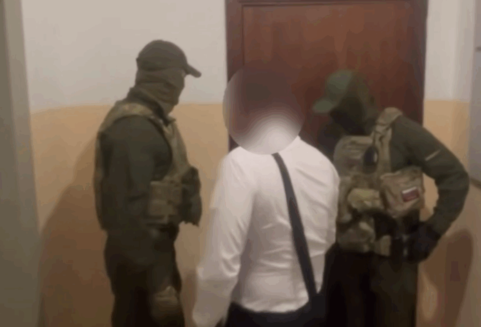 Шесть лет утечки данных: в Новосибирске раскрыта схема передачи налоговой тайны
