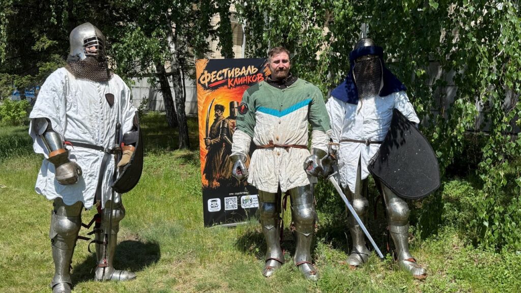 Средневековые бои: эксперты рассказали, как проходят рыцарские турниры в Новосибирске