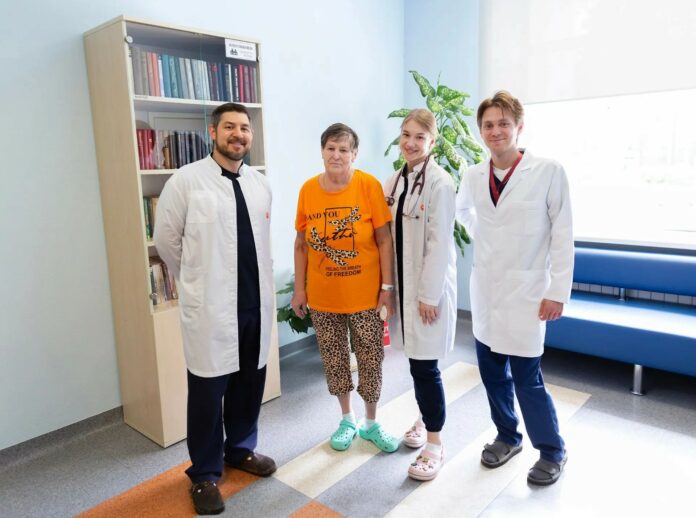 В Новосибирске врачи впервые провели замену сердечного клапана через прокол в бедре В Новосибирске врачи впервые провели замену сердечного клапана через прокол в бедре