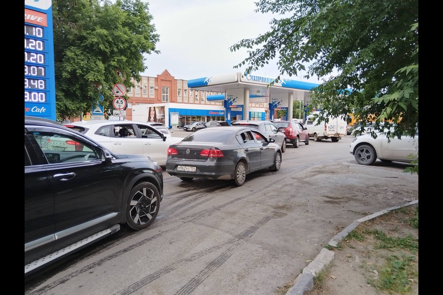 «Наш проект сработал!»: губернатор Травников оценил ситуацию на новосибирских АЗС