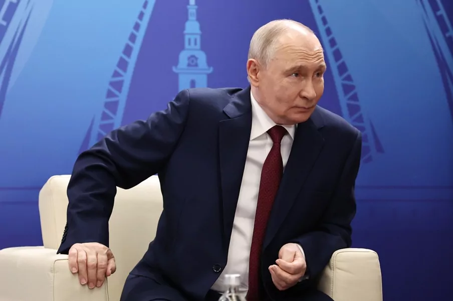 Путин разрешил Минобороны и Росгвардии доступ к данным ЗАГС