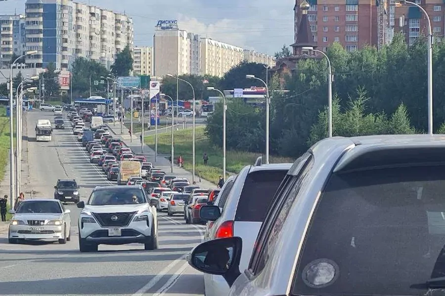 С 1 сентября водителям такси в Новосибирске увеличат смену до 12 часов