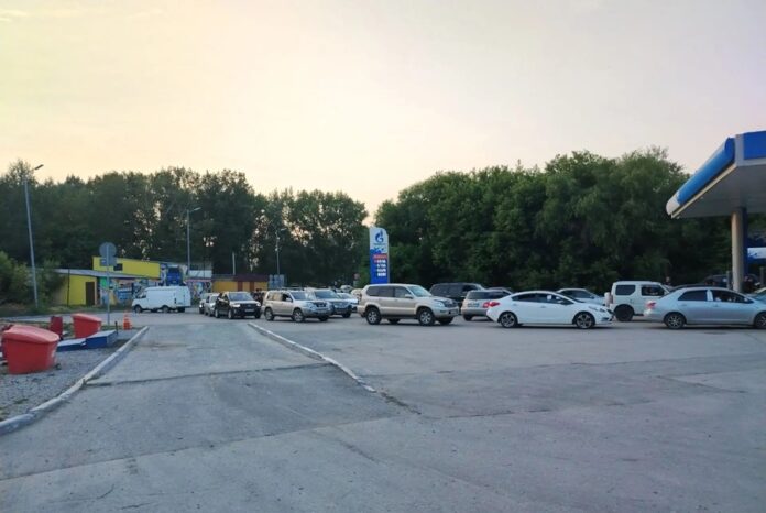 Часть АЗС Новосибирска предлагают переориентировать на дизельное топливо