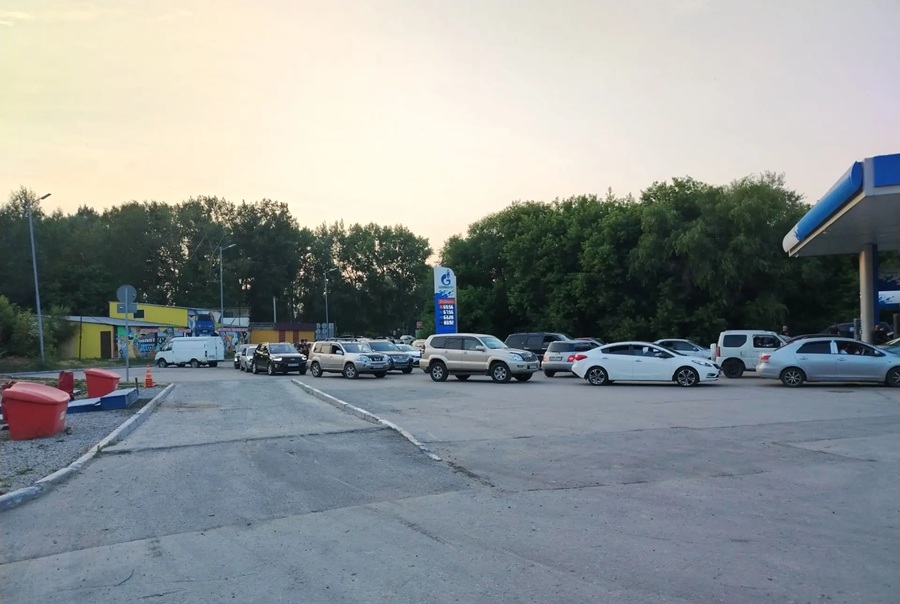 Вторая волна топливного кризиса докатилась до Новосибирска