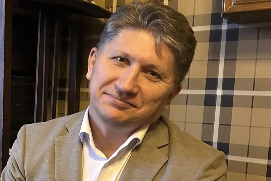 доцент кафедры права и философии, кандидат философских наук ФГБОУ ВО «НГПУ» Андрей Харламов