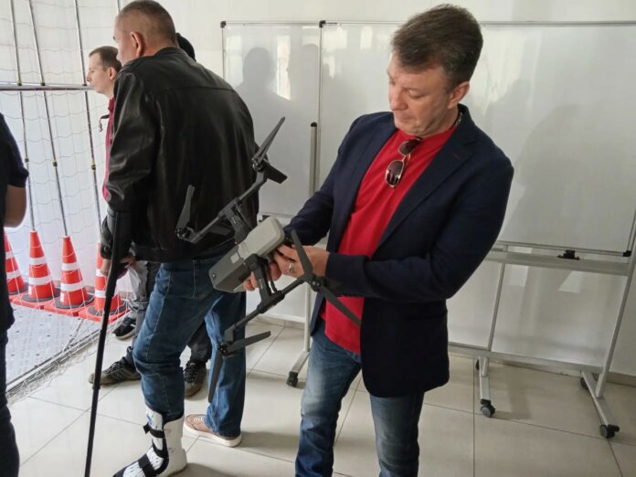 В Новосибирске ветераны СВО осваивают профессию оператора БПЛА