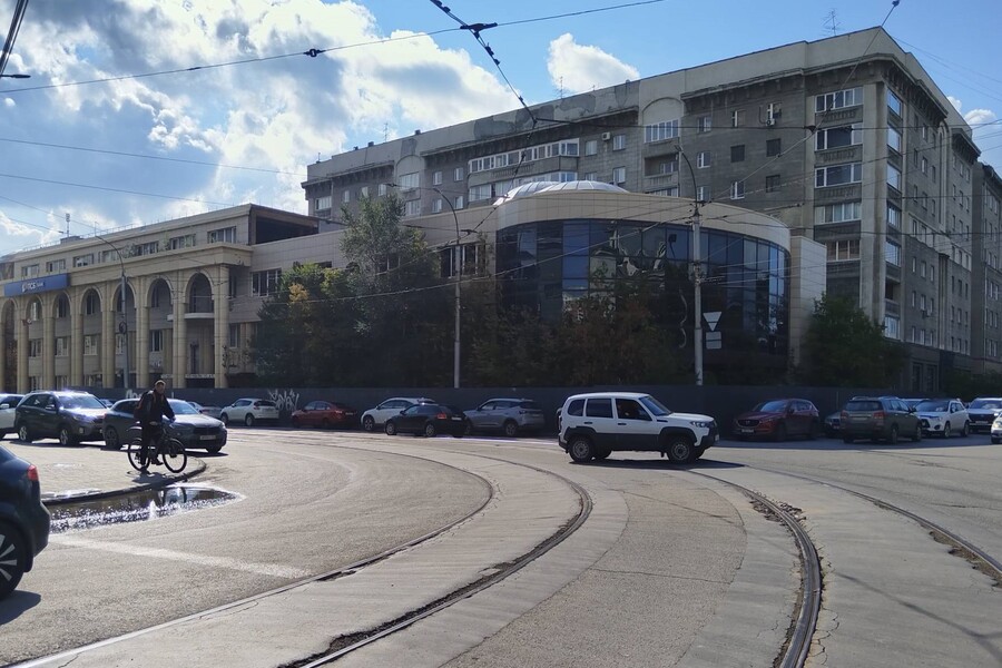 Власти призвали бизнес решить вопрос с долгостроем в центре Новосибирска