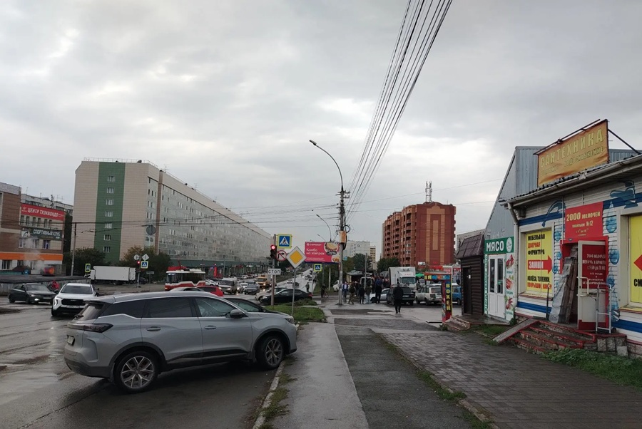 «Мусором не занимаются, а теперь и светофорами?»: депутаты не хотят принимать на баланс области светофоры Новосибирска