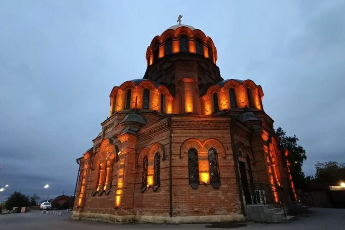 В Новосибирске согласовали строительство коллектора возле собора Александра Невского В Новосибирске согласовали строительство коллектора возле собора Александра Невского