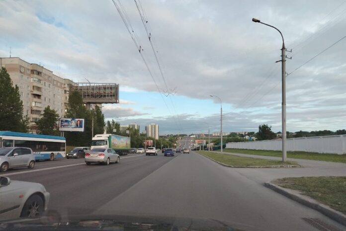 Большегрузный транспорт начнут взвешивать на улицах Новосибирска