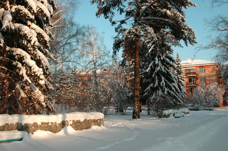 Погода в новосибирском академгородке. Природа Академгородка Новосибирск. Академгородок Новосибирск зимой. Иркутск Академгородок зима. Академгородок Красноярск зима.