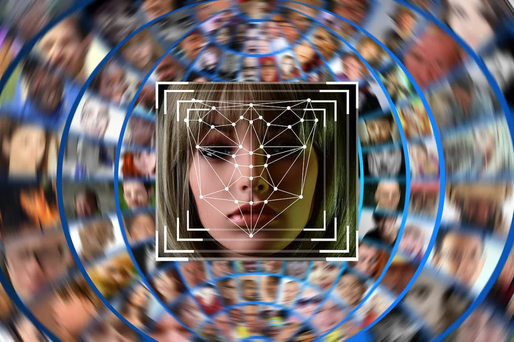 Минцифры развертывает в Новосибирской области систему распознавания лиц