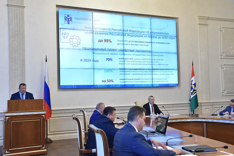 Министр обошел в доходах полпреда и губернатора вместе взятых