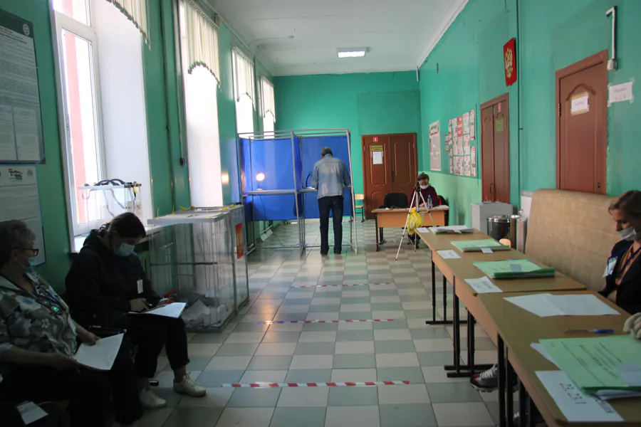Выборы проходят с огоньком
