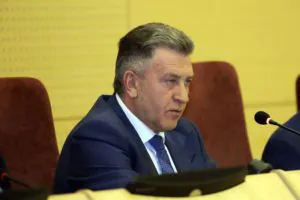 строительство поликлиник и школ в Новосибирске