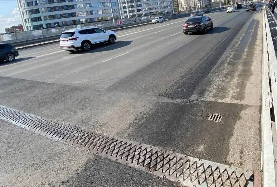 Подрядчик устранит дефекты ремонта путепровода на Октябрьской магистрали к 20 октября