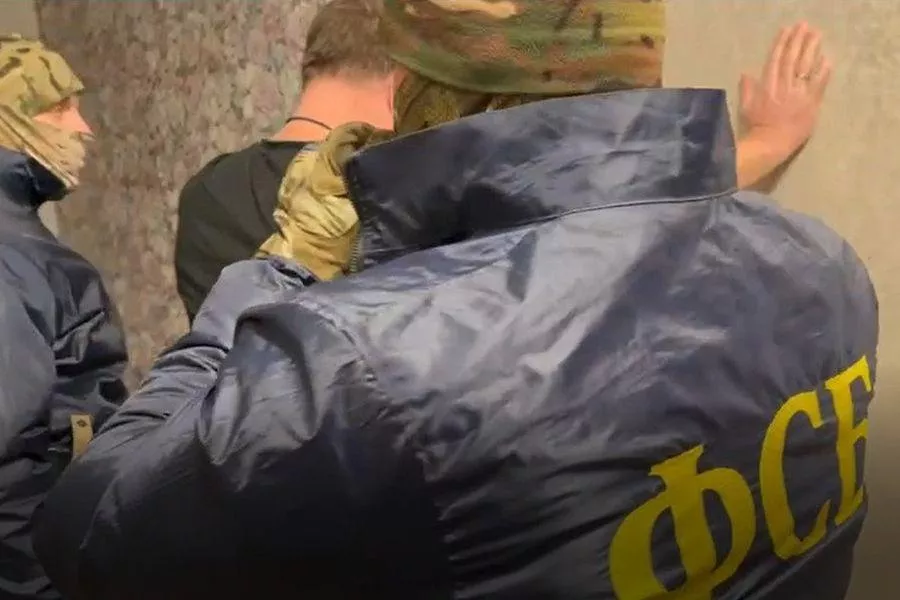 От сумы и от тюрьмы: сотрудники налоговой попались на взятках в Новосибирске