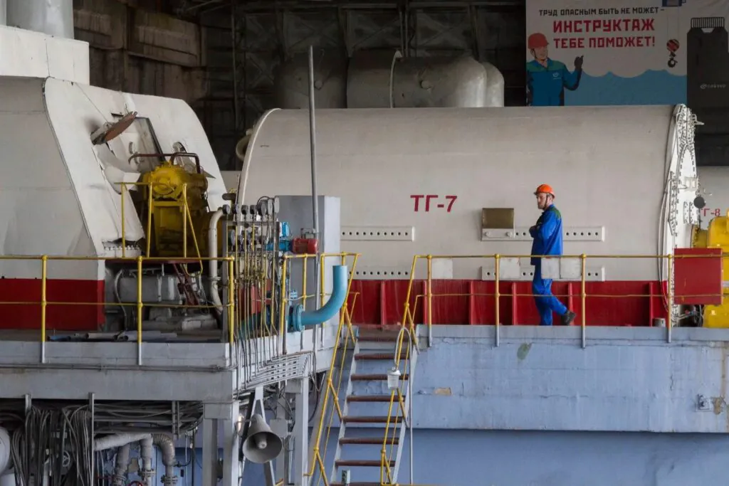 Новосибирская ТЭЦ-4 начинает модернизацию турбогенератора