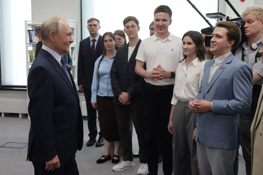 Ученым ЦКП «СКИФ» предлагают протестировать «отечественный ИИ в науке»